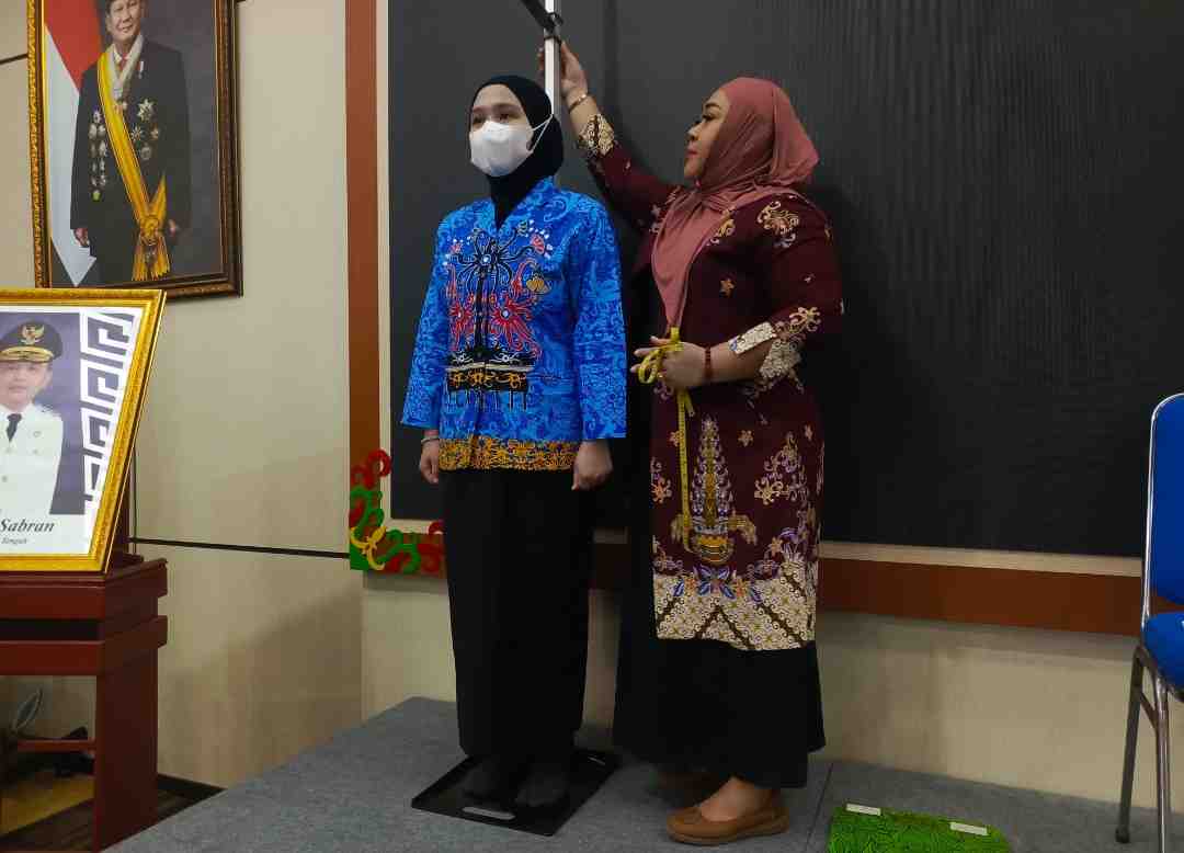 PENGUKURAN TINGGI BADAN