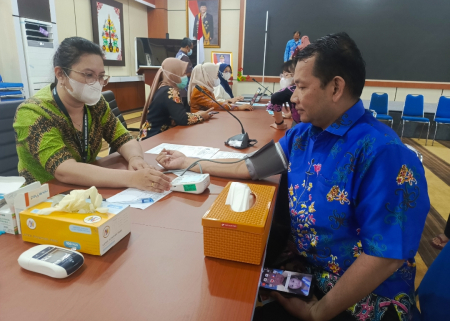 CEK TEKANAN DARAH