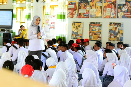 SOSIALISASI BAHAYA HIV AIDS