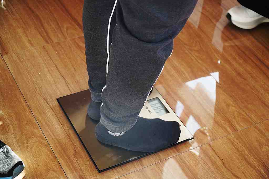 TIMBANG BERAT BADAN