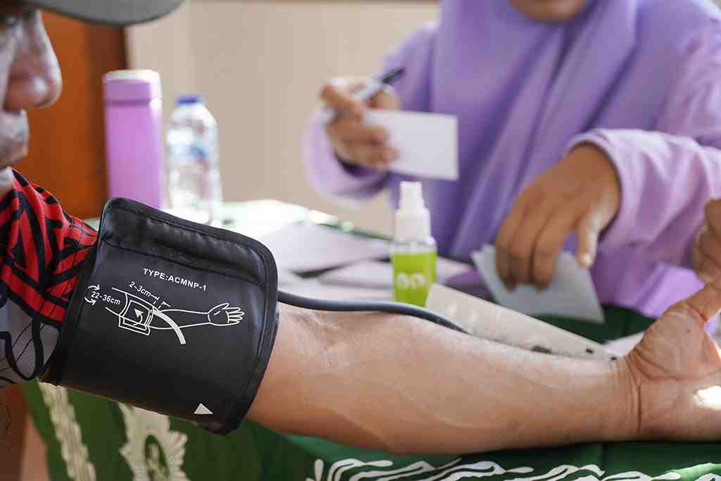 UKUR TEKANAN DARAH