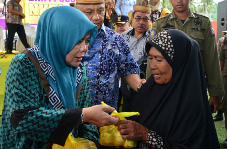 BANTUAN PANGAN NON TUNAI