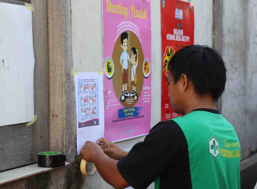 PAMPLET CARA CUCI TANGAN YANG BENAR