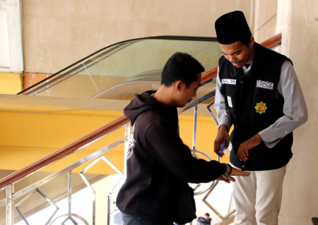SEMPROTKAN CAIRAN DESINFEKTAN