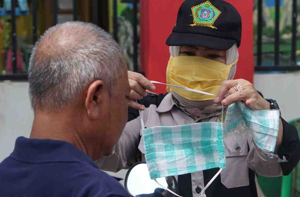 MASKER GRATIS UNTUK WARGA					