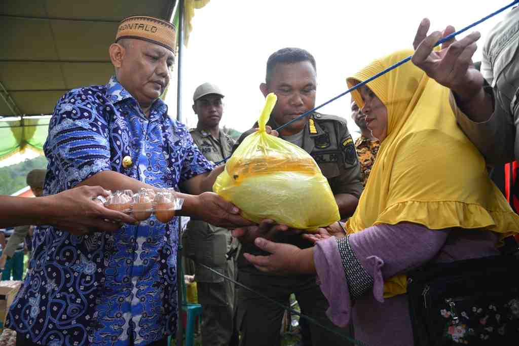 PEMERINTAHAN YANG MELAYANI