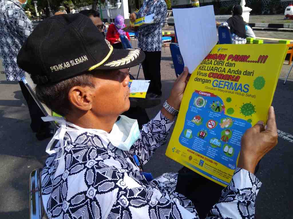MELIHAT SELEBARAN GERMAS