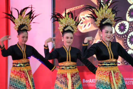 TARI KREASI