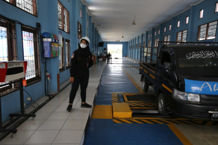 UJI REM KENDARAAN BERMOTOR 
