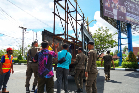 PENERTIBAN BALIHO DAN REKLAME