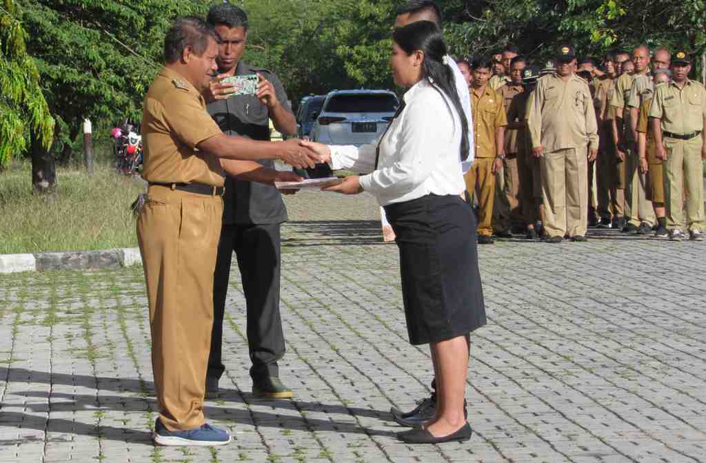 PENYERAHAN SK TENAGA GURU PPPK 				