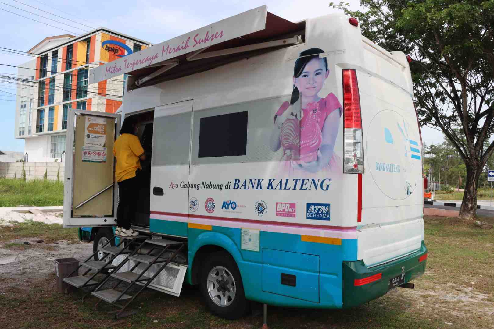ATM KELILING BANK KALTENG