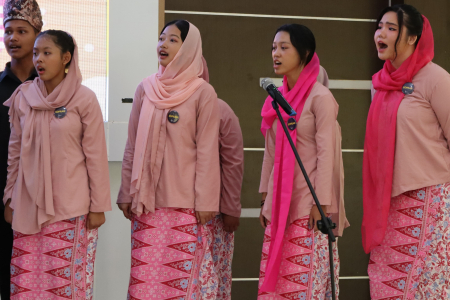 KAIN SASIRANGAN GIGI HARUAN