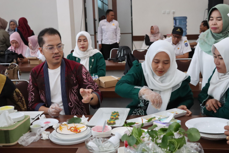 HIAS MENU KUDAPAN