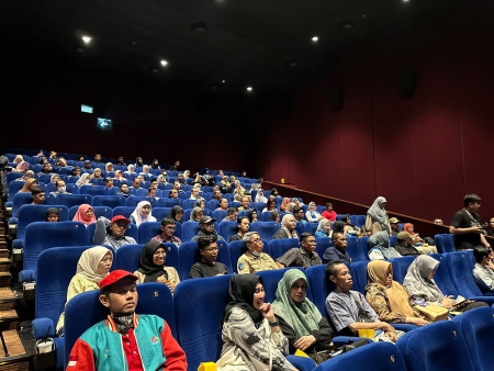 NONTON BERSAMA INVISIBLE HOPES