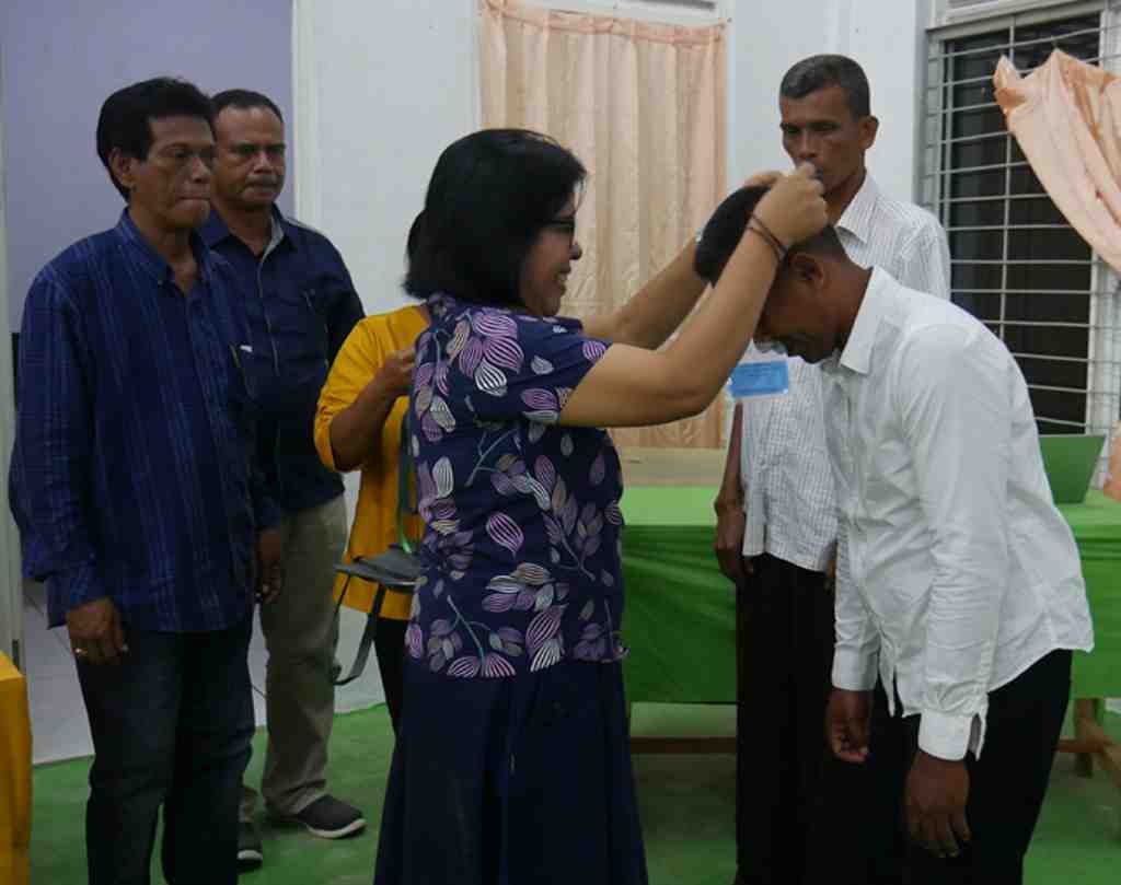   PELATIHAN BUAT KABINET DARI KAYU