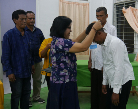   PELATIHAN BUAT KABINET DARI KAYU