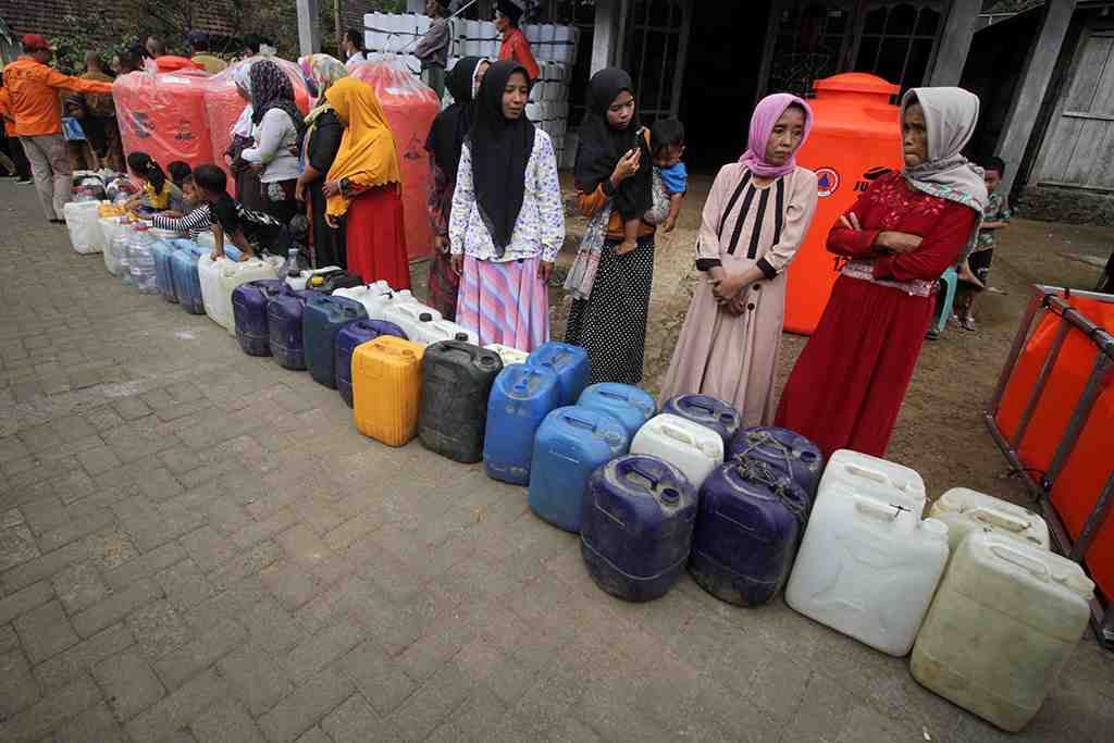 DISTRIBUSI AIR BERSIH DI MOJOKERTO