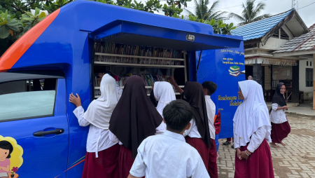 MOBIL PERPUSTAKAAN KELILING
