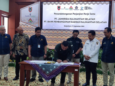 SAKSIKAN PENANDATANGANAN KERJASAMA