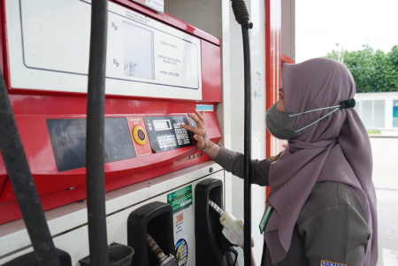 PERIKSA DIGITAL POMPA MESIN BAHAN BAKAR