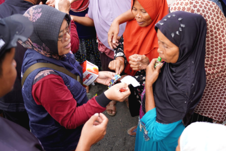 PEMBERIAN BANTUAN OBAT-OBATAN
