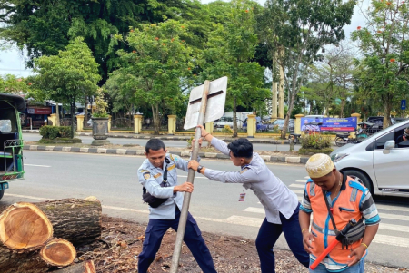 PENERTIBAN RAMBU LALU LINTAS