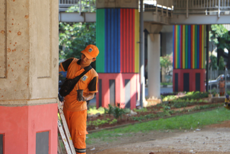 MEMPERINDAH KAWASAN FASILITAS UMUM JAKARTA 