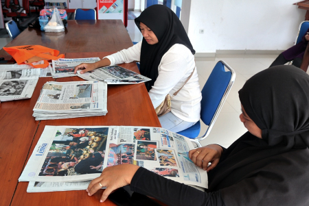 BACA KORAN di PERPUSTAKAAN BLORA