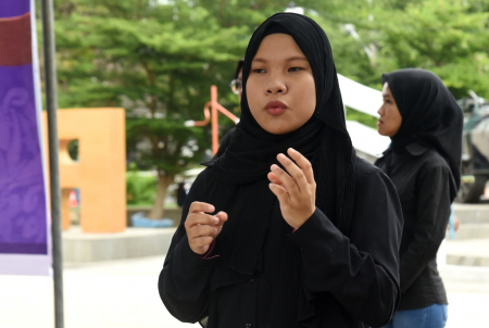 BAHASA ISYARAT INDONESIA