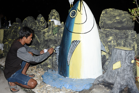 CAT PATUNG IKAN TUNA