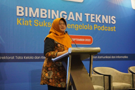 KIAT SUKSES MENGELOLA PODCAST