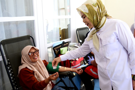 HADIAH DONOR DARAH