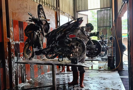 JASA CUCI SEPEDA MOTOR