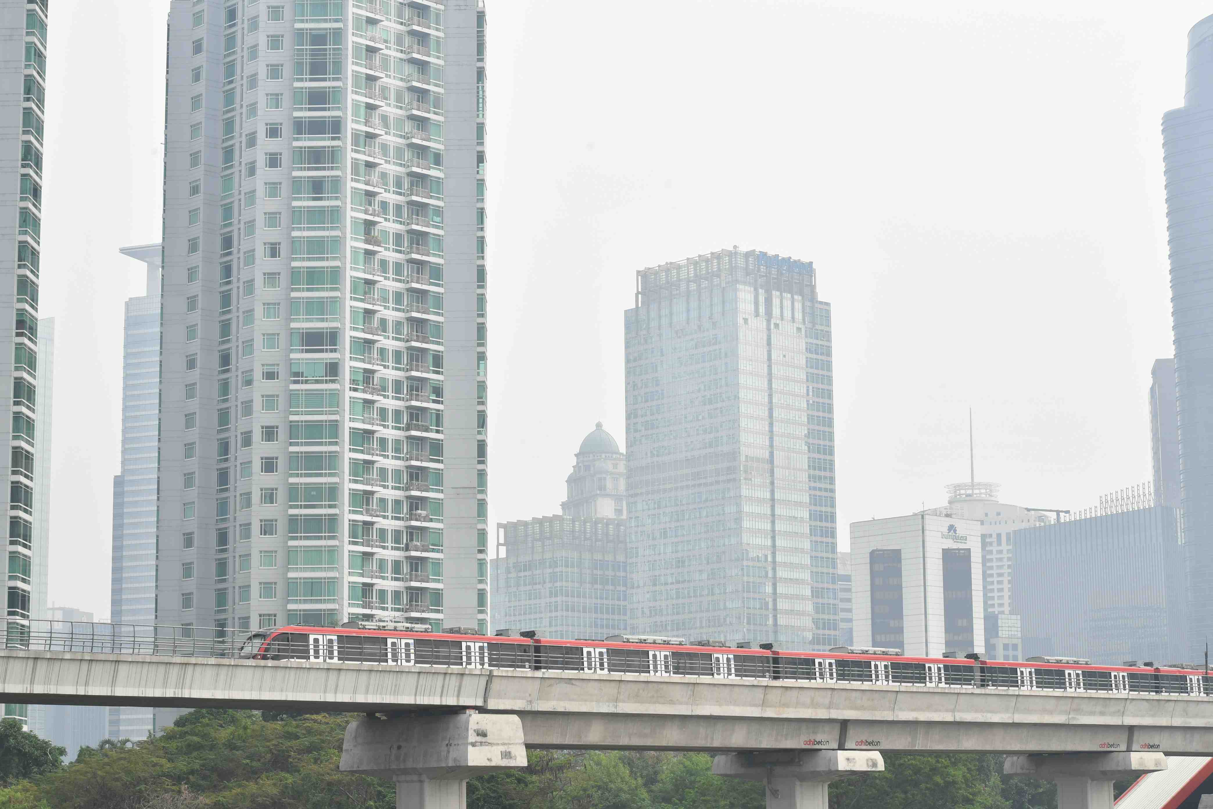 POLUSI UDARA IBU KOTA JAKARTA