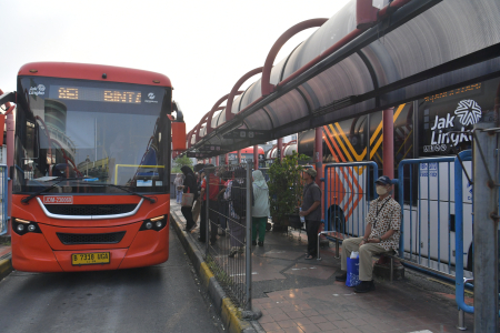 RENCANA REVITALISASI TERMINAL BLOK M