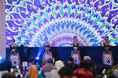 TARIAN SESANTI MANGAYU-HAYU