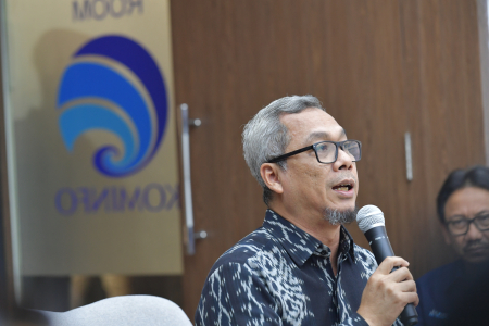DIRJEN IKP USMAN KANSONG MENGUNDURKAN DIRI