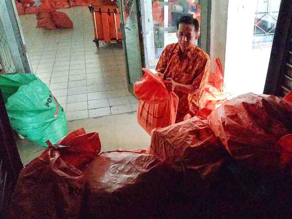 MASUKKAN PAKET BARANG