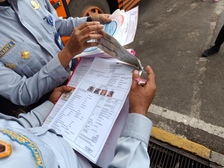 PERIKSA KELENGKAPAN ADMINISTRASI