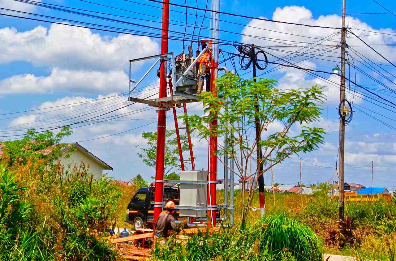 PERAWATAN KABEL LISTRIK