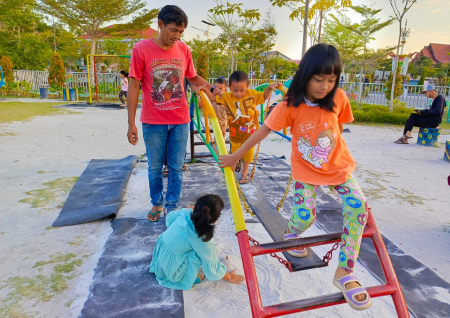 RUANG BERMAIN RAMAH ANAK