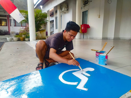 CAT RAMBU JALUR DISABILITAS