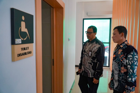 PERIKSA KELAYAKAN TOILET DISABILITAS 