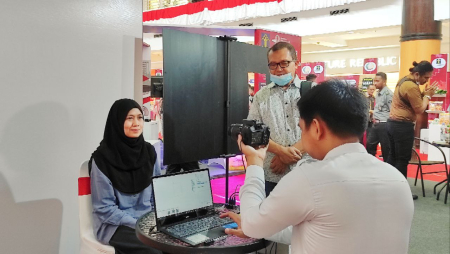 AMBIL GAMBAR PEMBUATAN PASPOR