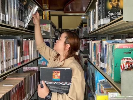 PERPUSTAKAAN DAERAH DI BANJARMASIN