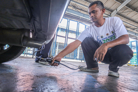 UJI EMISI KENDARAAN BERMOTOR