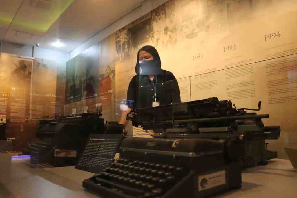 KOLEKSI MESIN KETIK MONUMEN PERS NASIONAL