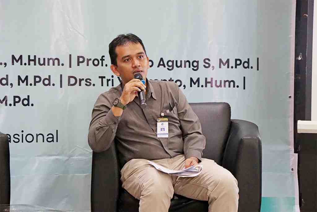 LOKAKARYA BERSAMA GURU SEJARAH