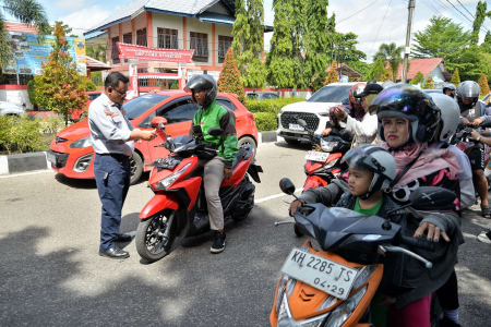 PERIKSA SURAT KENDARAAN BERMOTOR